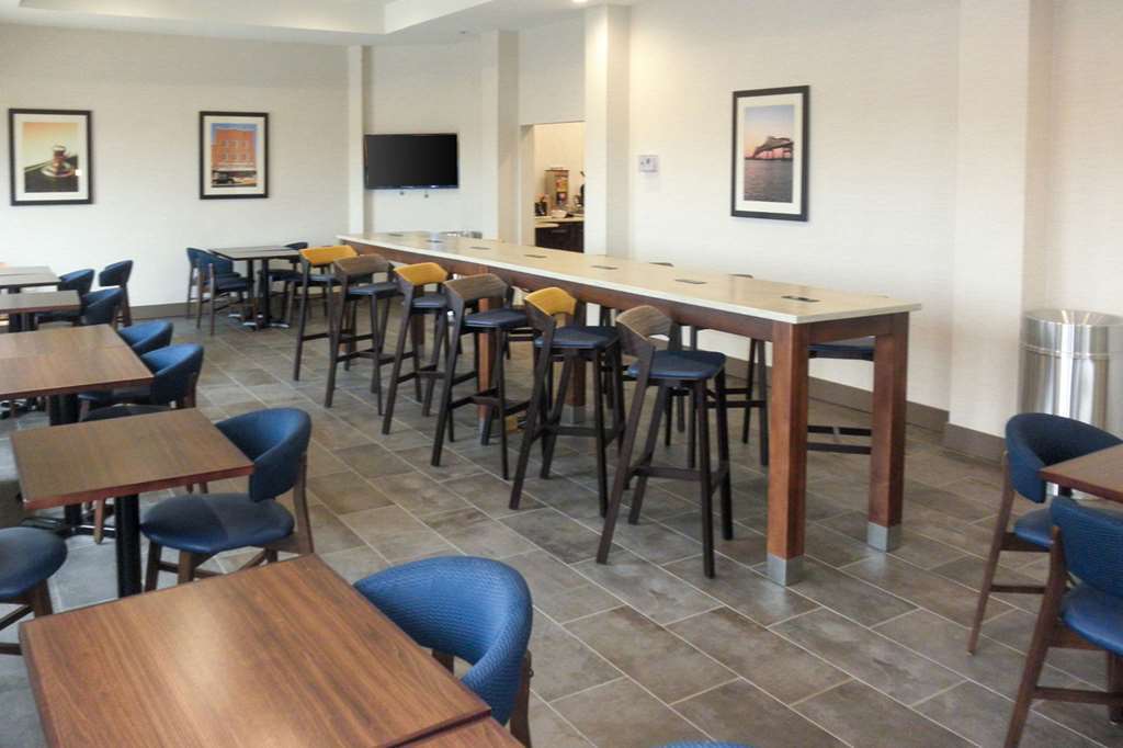 Comfort Suites North Tupelo Restaurant foto